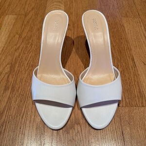 BARNEYS NEW YORK - White Leather Open Toe Heeled Mule - Size 38.5